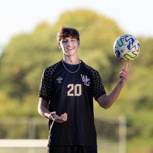 Meet your Posher, Wayne